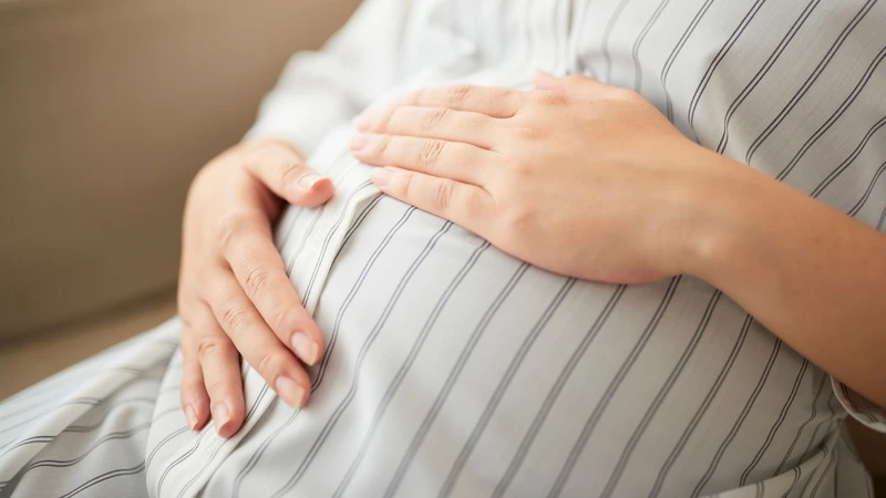 Có thai bé trai có nên uống sữa đậu nành?