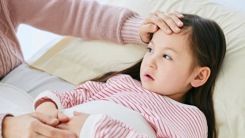 Các biểu hiện toàn thân sau tiêm thường gồm sốt, run rẩy, khó chịu, mệt mỏi và đau nhức cơ thể