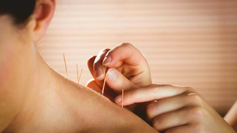 Cứng cổ là gì? Những vấn đề cần biết về chứng cứng cổ 4