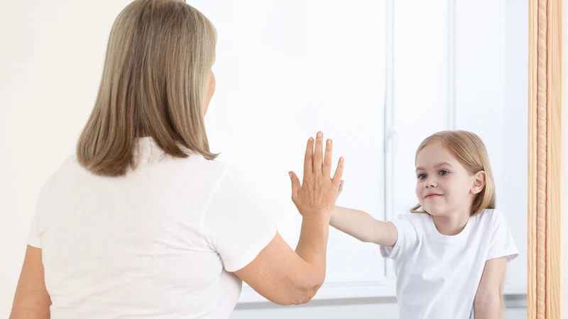 Trẻ bị cường giáp có thể sụt cân dù ăn nhiều