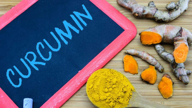 Curcumin là một trong những hợp chất đang được nghiên cứu trong lĩnh vực ung thư