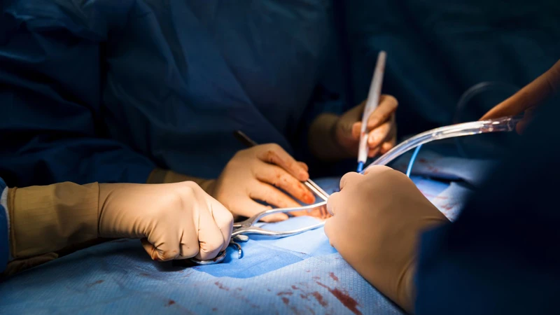 Dao điện có khả năng gây nhiễu điện từ đối với một số thiết bị y tế điện tử nếu không áp dụng biện pháp phòng ngừa phù hợp