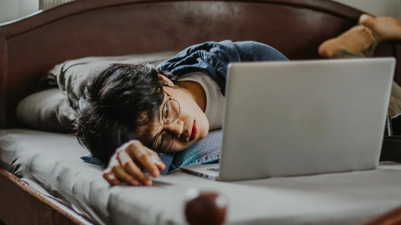 Mệt mỏi không rõ nguyên nhân là dấu hiệu bất thường của cơ thể cần được chú ý
