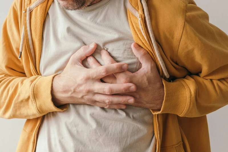 Dấu hiệu bệnh tim mạch bạn không nên bỏ qua 1