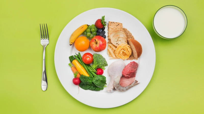 Chế độ ăn uống cân bằng giúp phòng ngừa bệnh tim hiệu quả