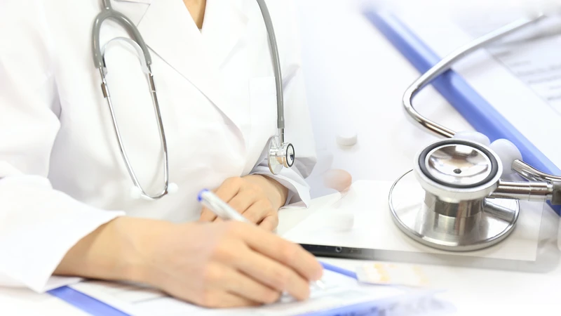 Nhận biết dấu hiệu bất thường ở móng tay, thăm khám sớm giúp phát hiện nguyên nhân và điều trị kịp thời