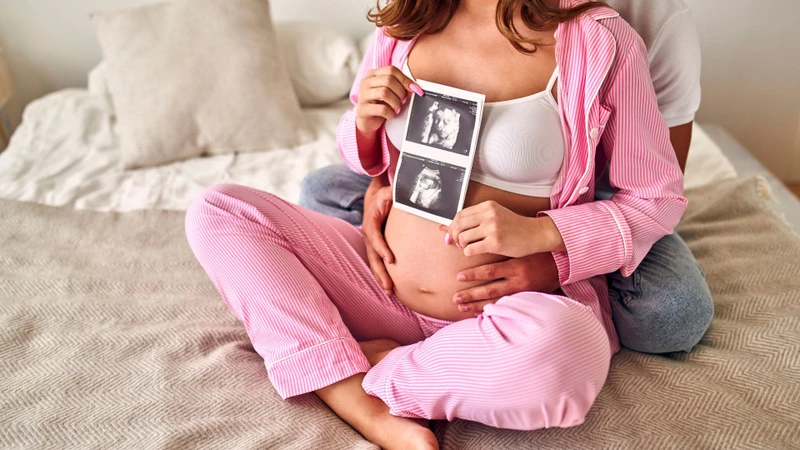 Dấu hiệu thai 14 tuần khỏe mạnh: Hành trình phát triển của mẹ và bé 2