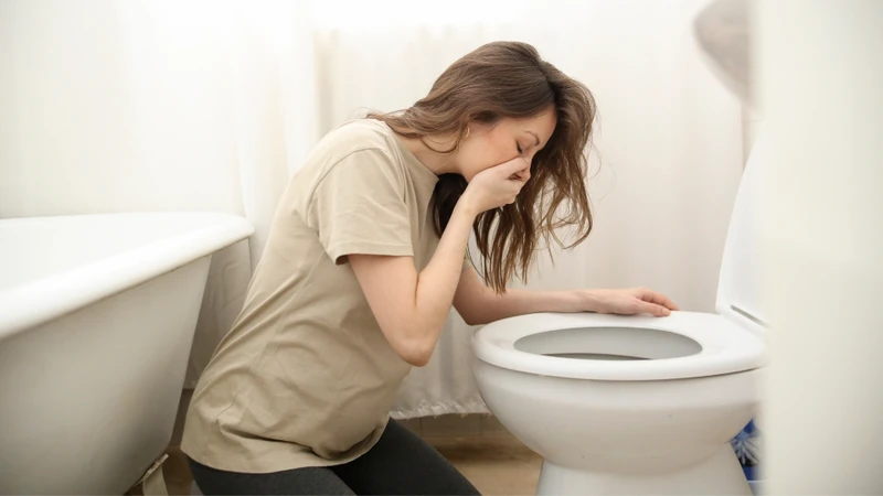 Tình trạng buồn nôn, nôn nhiều hoặc chán ăn trong thai kỳ khiến mẹ bầu ăn uống kém hơn bình thường