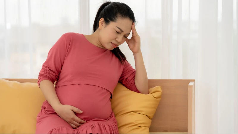 Mệt mỏi kéo dài có thể là dấu hiệu tiểu đường thai kỳ do kháng insulin