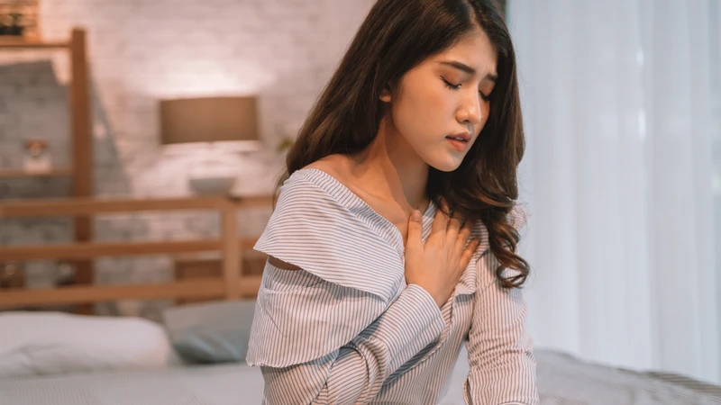 Thường xuyên lo lắng, căng thẳng kèm triệu chứng khó thở có thể là dấu hiệu trầm cảm