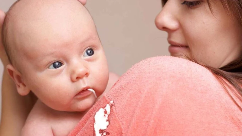 Dấu hiệu trẻ bị sặc sữa vào phổi: Nhận biết sớm để xử lý kịp thời 5