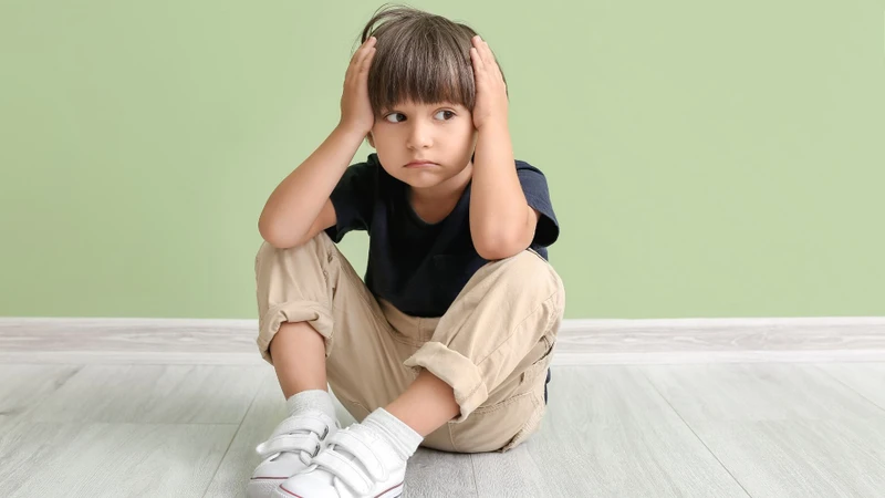 Sự nhạy cảm giác quan là đặc trưng được WHO ghi nhận ở trẻ tự kỷ