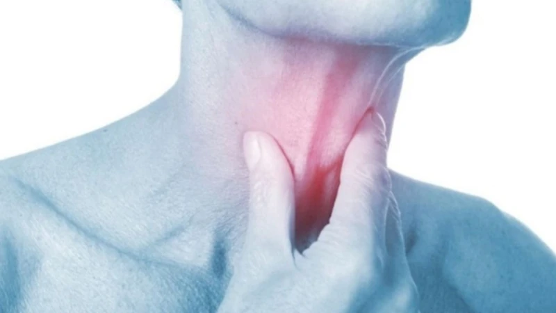 Đau họng lâu ngày là bệnh gì? Những nguyên nhân gây đau họng lâu ngày 2