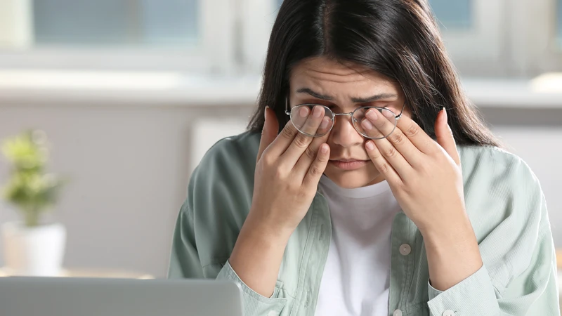 Đau mắt đỏ kiêng ăn gì? Các biện pháp hỗ trợ điều trị đau mắt đỏ 4