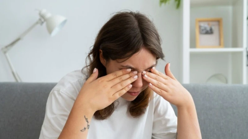 Đau mắt đỏ nên làm gì​? 2