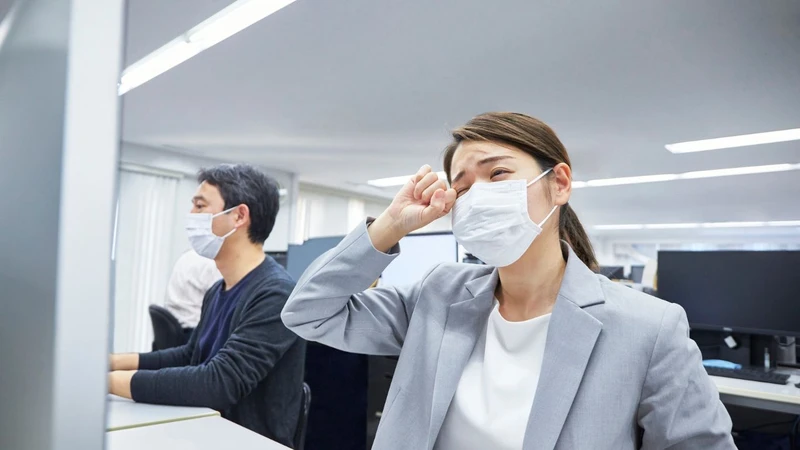 Đau mắt đỏ sưng húp​: Nguyên nhân và cách xử trí 1