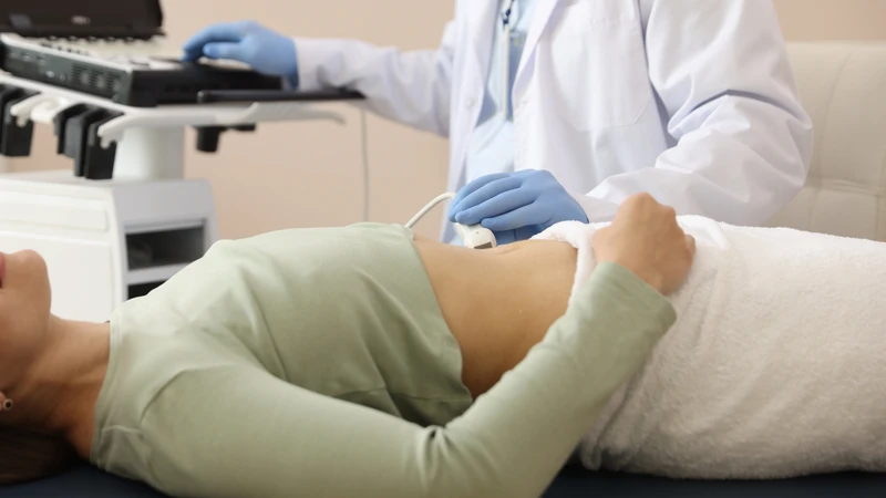 Siêu âm ổ bụng giúp chẩn đoán chính xác tình trạng dày thành túi mật trong sốt xuất huyết