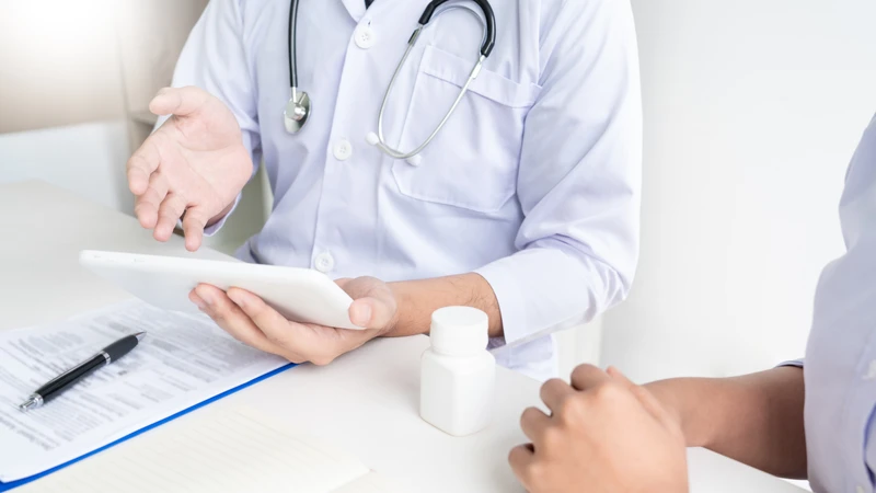 Trước khi sử dụng bất kỳ sản phẩm chăm sóc sức khỏe nào, bạn nên tham khảo ý kiến bác sĩ hoặc dược sĩ