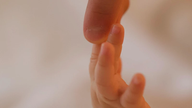 Chức năng cầm nắm của trẻ có thể bị ảnh hưởng nếu không can thiệp kịp thời