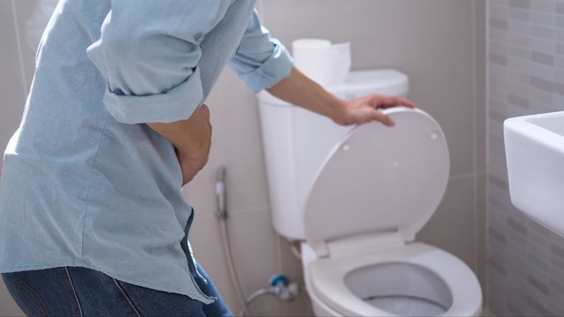 Đi tiểu nhiều có phải thận yếu không? Đây có thể là dấu hiệu cảnh báo thận yếu