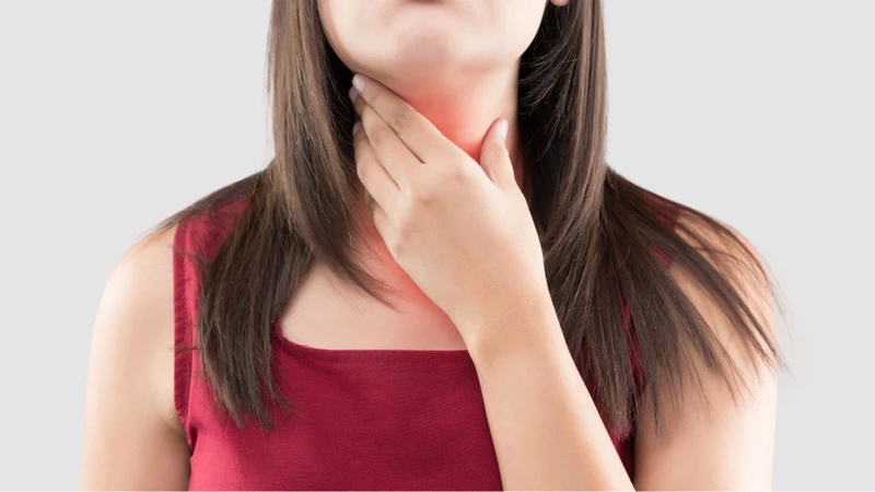 Dị vật ở thực quản có thể gây khó nuốt, đau