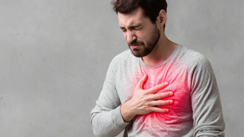 Nên thực hiện đo điện tim khi có cơn đau tức ngực