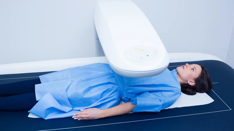 Đo mật độ xương giúp phát hiện tình trạng mật độ xương thấp