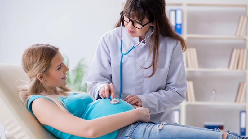 Cần đến cơ sở y tế ngay khi có dấu hiệu bất thường để được thăm khám kịp thời