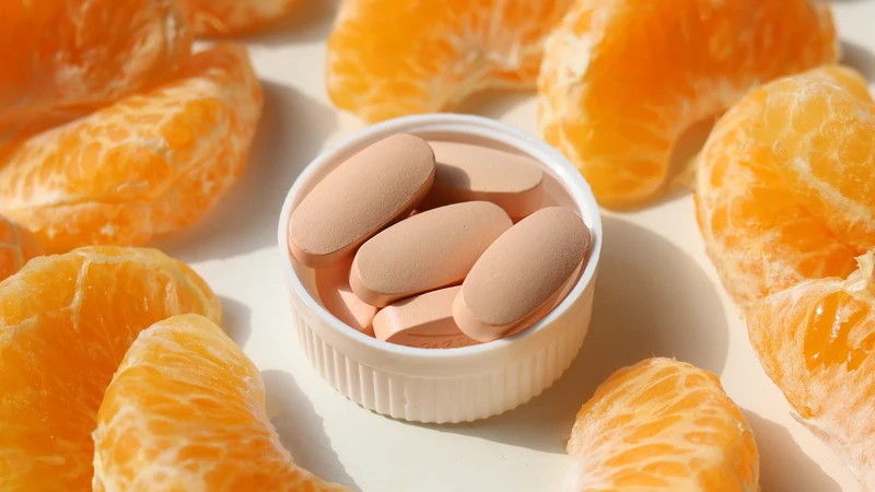Dư thừa vitamin C là tình trạng cơ thể nhận vào lượng vitamin C cao hơn nhu cầu trong một thời gian