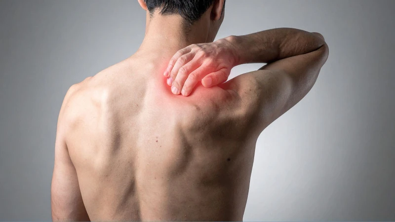 Đứt gân cơ nhị đầu có thể xảy ra ở vai hoặc khuỷu tay