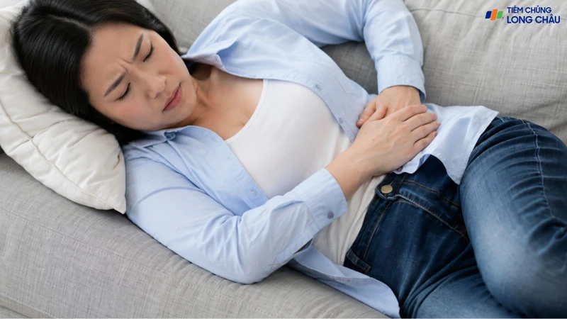 Đau bụng trên lan ra sau lưng có thể gợi ý bệnh lý tuyến tụy