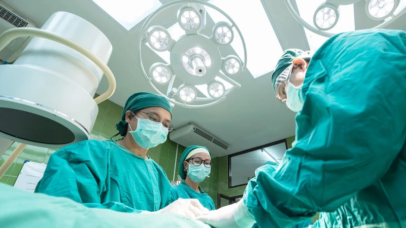 Gãy xương gò má có cần phẫu thuật không là thắc mắc của nhiều bệnh nhân