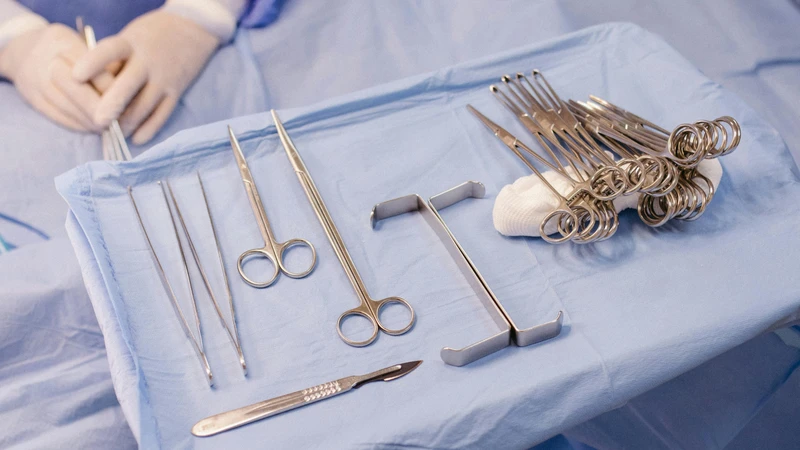 Phẫu thuật giúp cố định xương gãy một cách vững chắc, thúc đẩy quá trình liền xương