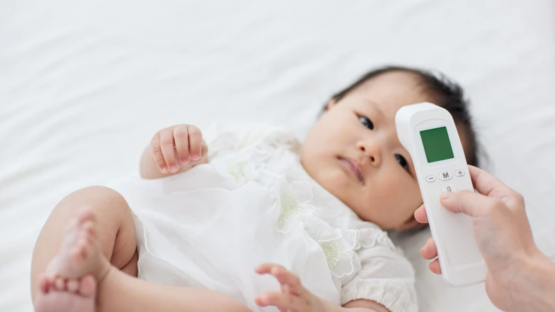 Hoãn tiêm vắc xin cúm nếu trẻ đang sốt cao trên 38,5 độ C