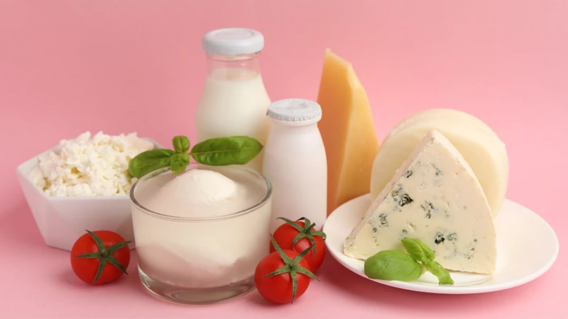 Sữa bò và các sản phẩm từ sữa có thể là yếu tố khiến tình trạng mụn nhọt trở nên nghiêm trọng hơn ở một số người