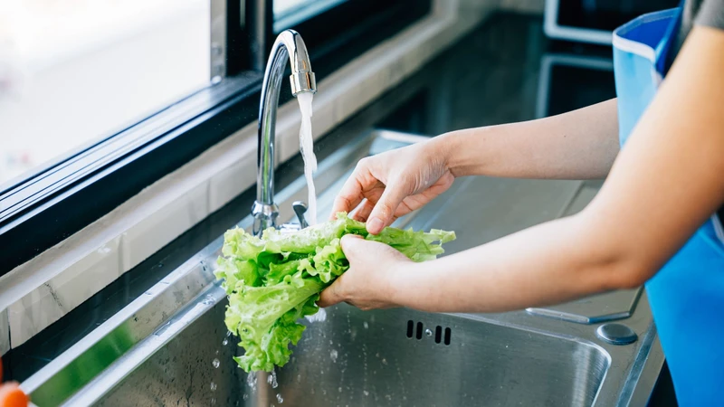 Đảm bảo thực phẩm được nấu chín và nước uống được đun sôi trước khi sử dụng, nhằm tiêu diệt vi khuẩn và ký sinh trùng gây hại cho dạ dày