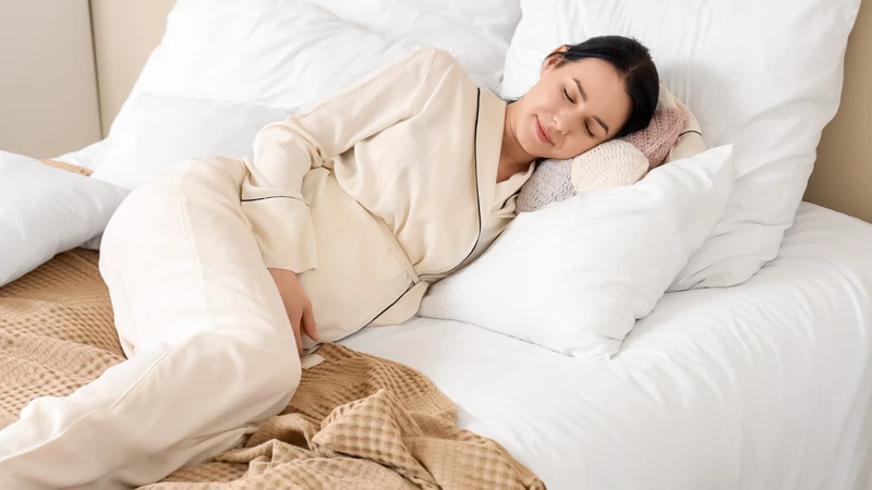 Hạn chế vận động mạnh, nghỉ ngơi tại giường 12 -24 giờ sau khi khâu vòng tử cung