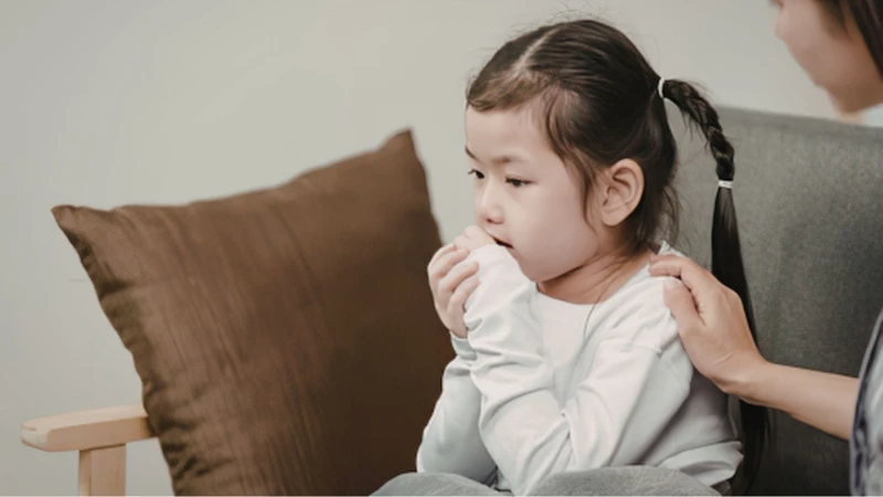 Ho gà ở trẻ em nguy hiểm như thế nào? Ho gà có thể gây biến chứng hô hấp nghiêm trọng