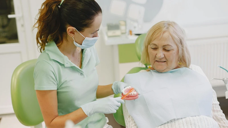 Sức khỏe răng miệng có mối liên hệ chặt chẽ với tim mạch