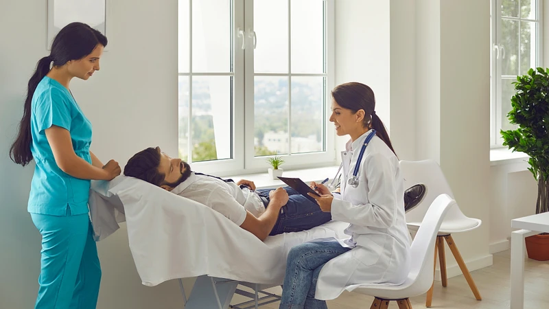 Tái khám định kỳ sau phẫu thuật dạ dày, ruột để phát hiện sớm bất thường về cấu trúc hoặc lưu thông
