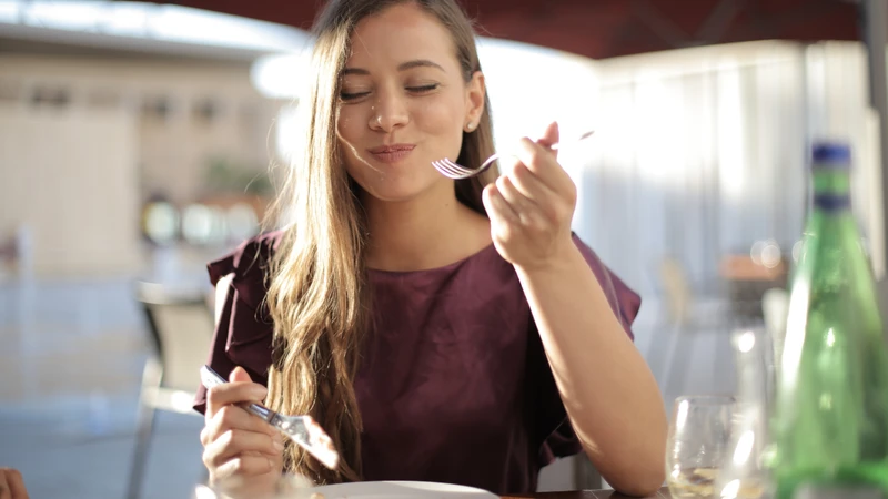Xây dụng thói quen ăn chậm, nhai kỹ