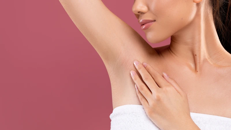 Vệ sinh cá nhân sạch sẽ giúp giảm đáng kể mùi cơ thể và hạn chế vi khuẩn hoạt động