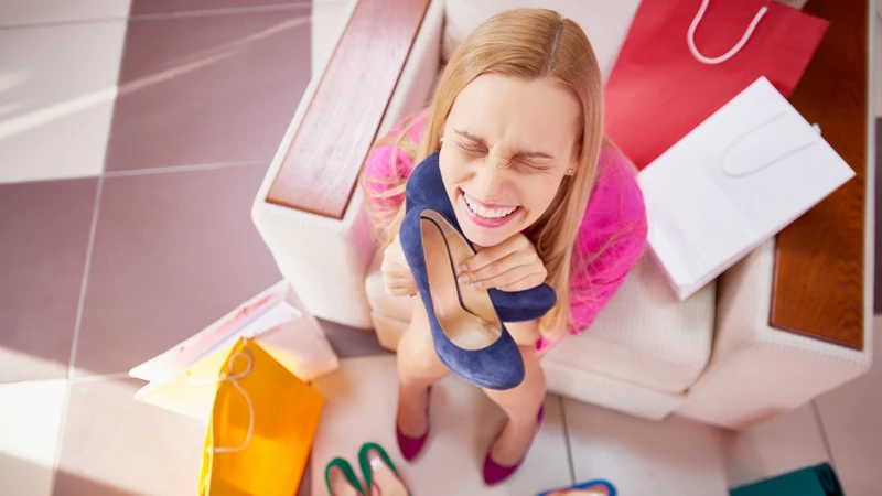 Sự tự tin thái quá dẫn đến các quyết định sai lầm như chi tiêu hoang phí