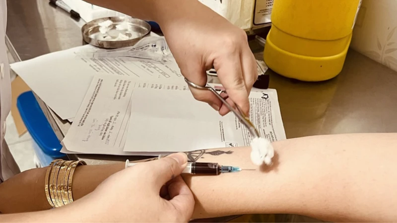 Hướng dẫn chi tiết cách đọc kết quả định lượng virus viêm gan C 2