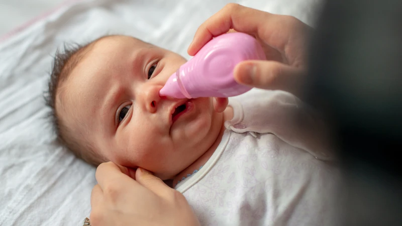Hướng dẫn hút mũi cho trẻ sơ sinh an toàn giúp mẹ chăm sóc bé đúng cách 3