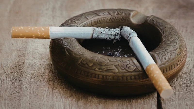 Giải đáp thắc mắc hút thuốc có ảnh hưởng đến chiều cao không