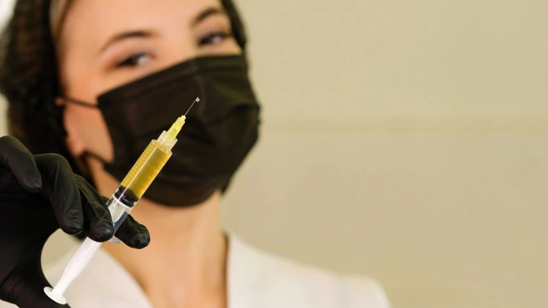 Huyết thanh và huyết tương còn đóng vai trò quan trọng trong điều trị và nghiên cứu y học.