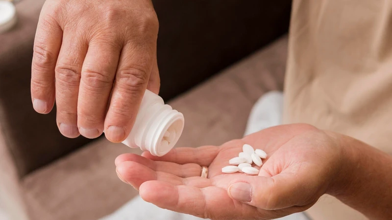 Một số thuốc như corticosteroid có thể ảnh hưởng đến nhu cầu insulin của cơ thể
