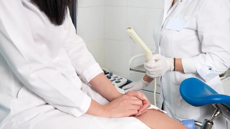 Khám phụ khoa có cần cạo lông không? Kinh nghiệm chị em cần nhớ 1
