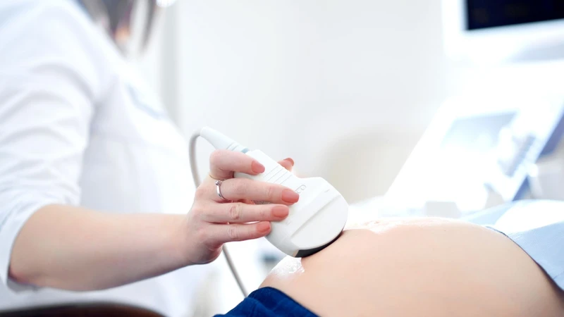 Siêu âm bụng và siêu âm đầu dò có yêu cầu bàng quang khác nhau